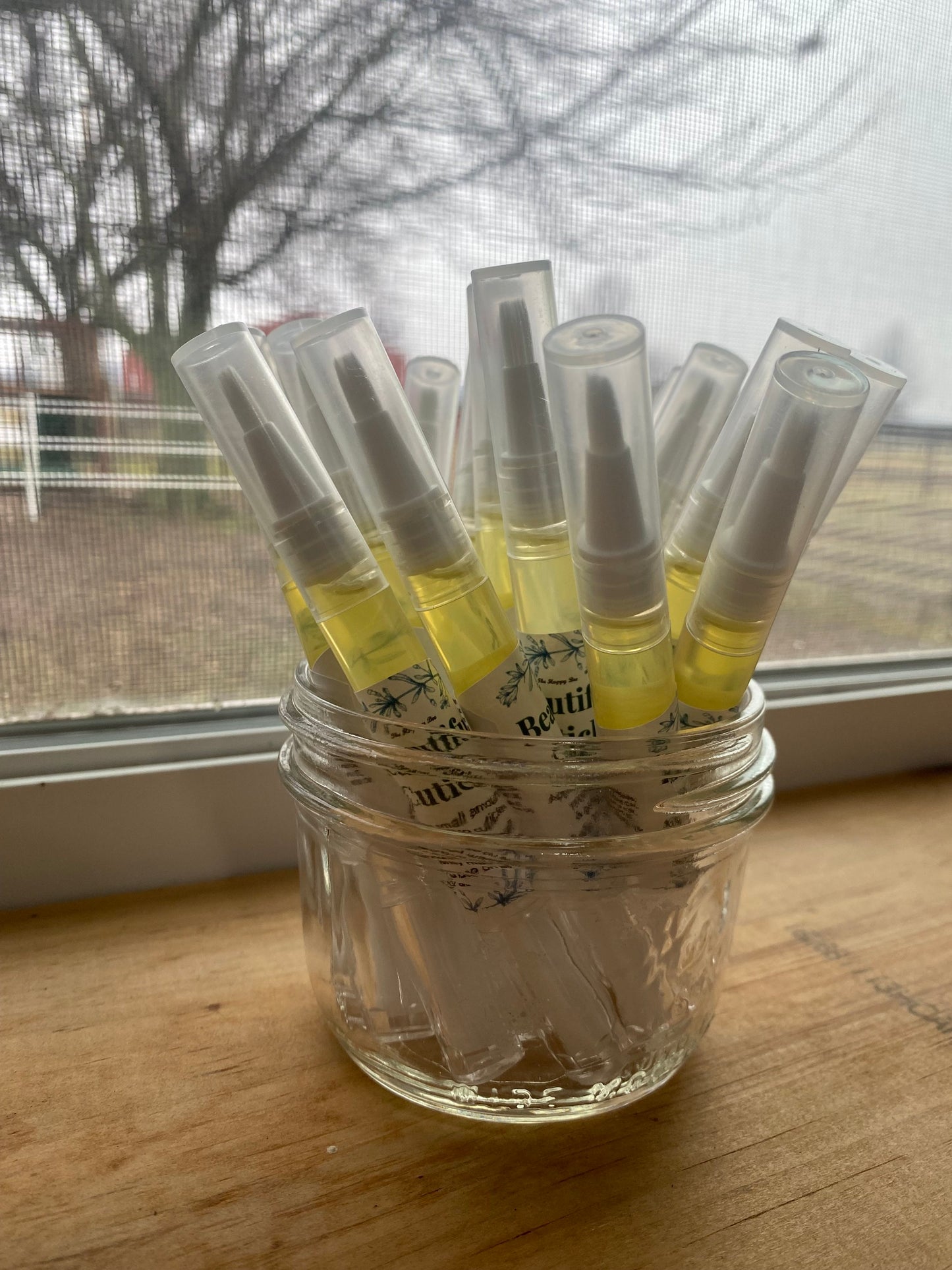 Cuticle Oil Pen/Brush - The Happy Bee